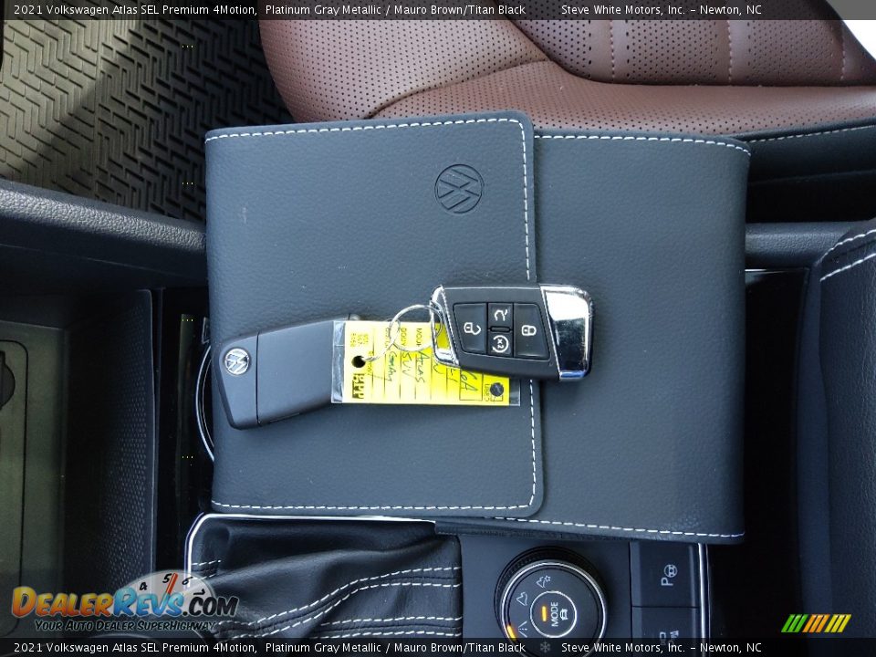 Keys of 2021 Volkswagen Atlas SEL Premium 4Motion Photo #34