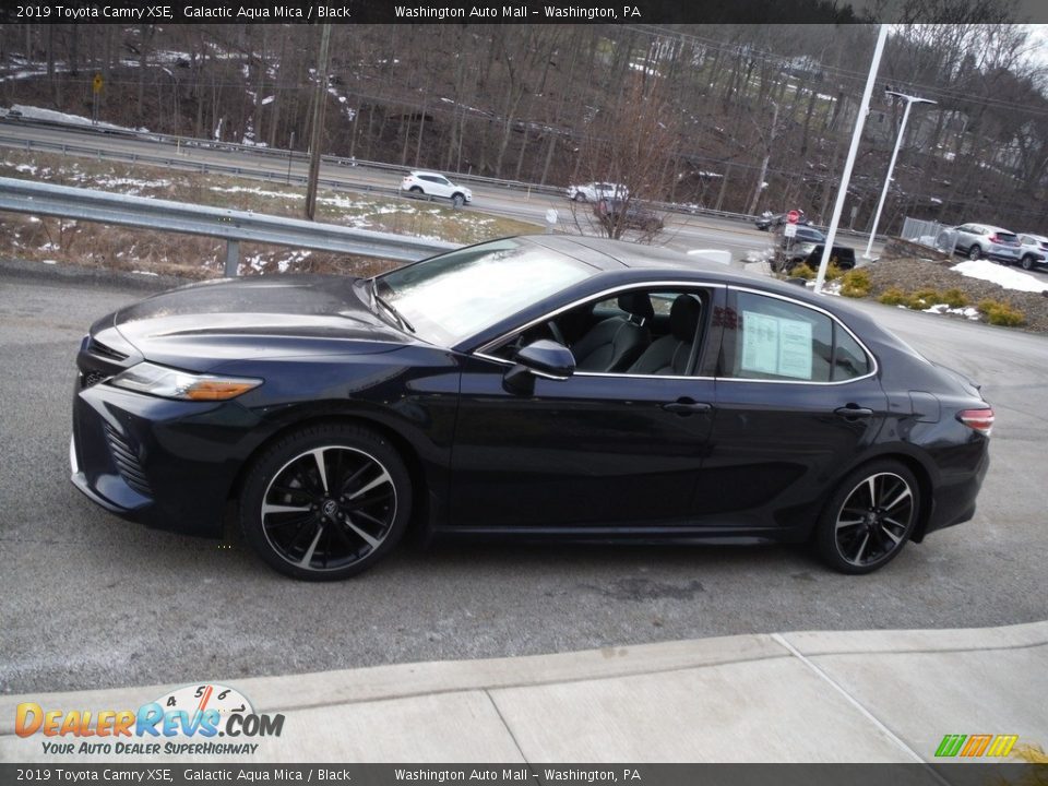 2019 Toyota Camry XSE Galactic Aqua Mica / Black Photo #14