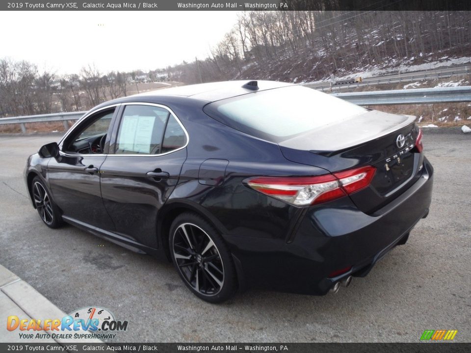 2019 Toyota Camry XSE Galactic Aqua Mica / Black Photo #15