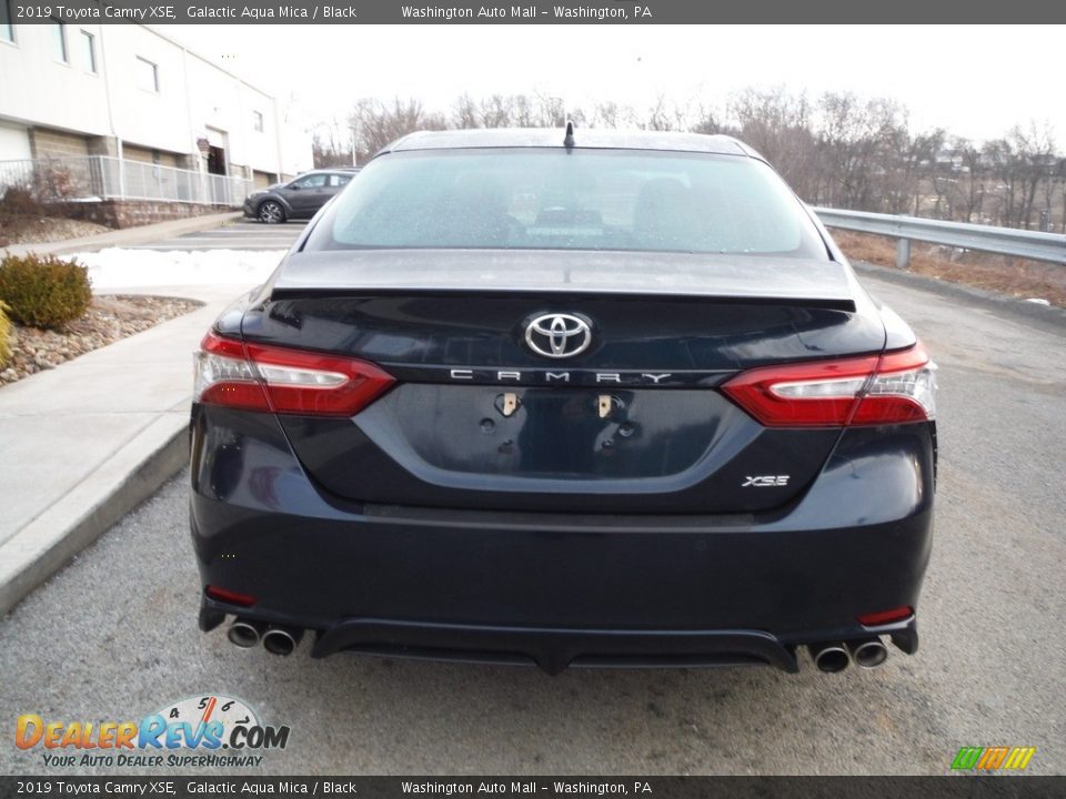 2019 Toyota Camry XSE Galactic Aqua Mica / Black Photo #16