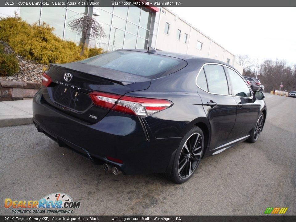 2019 Toyota Camry XSE Galactic Aqua Mica / Black Photo #17