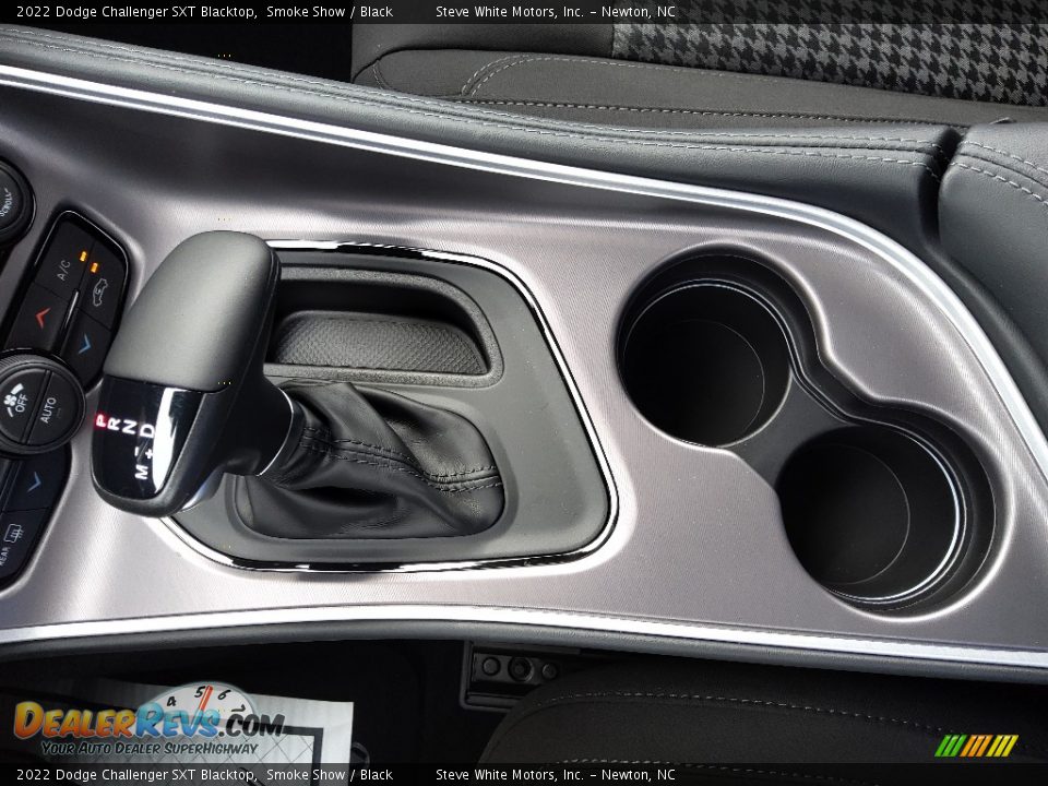 2022 Dodge Challenger SXT Blacktop Shifter Photo #24