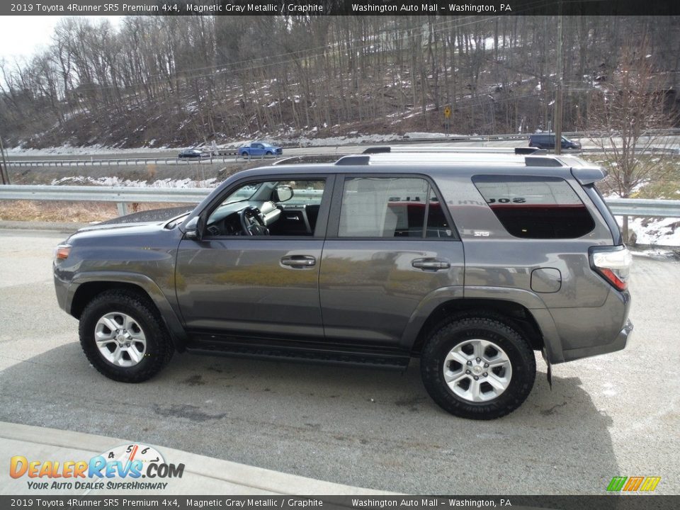 2019 Toyota 4Runner SR5 Premium 4x4 Magnetic Gray Metallic / Graphite Photo #17