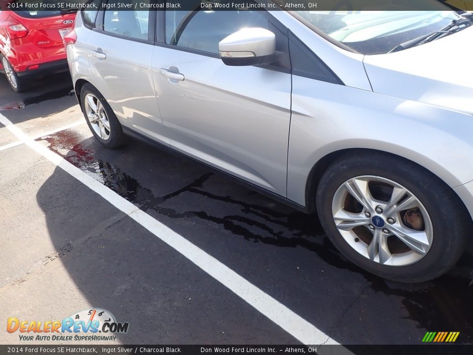 2014 Ford Focus SE Hatchback Ingot Silver / Charcoal Black Photo #4
