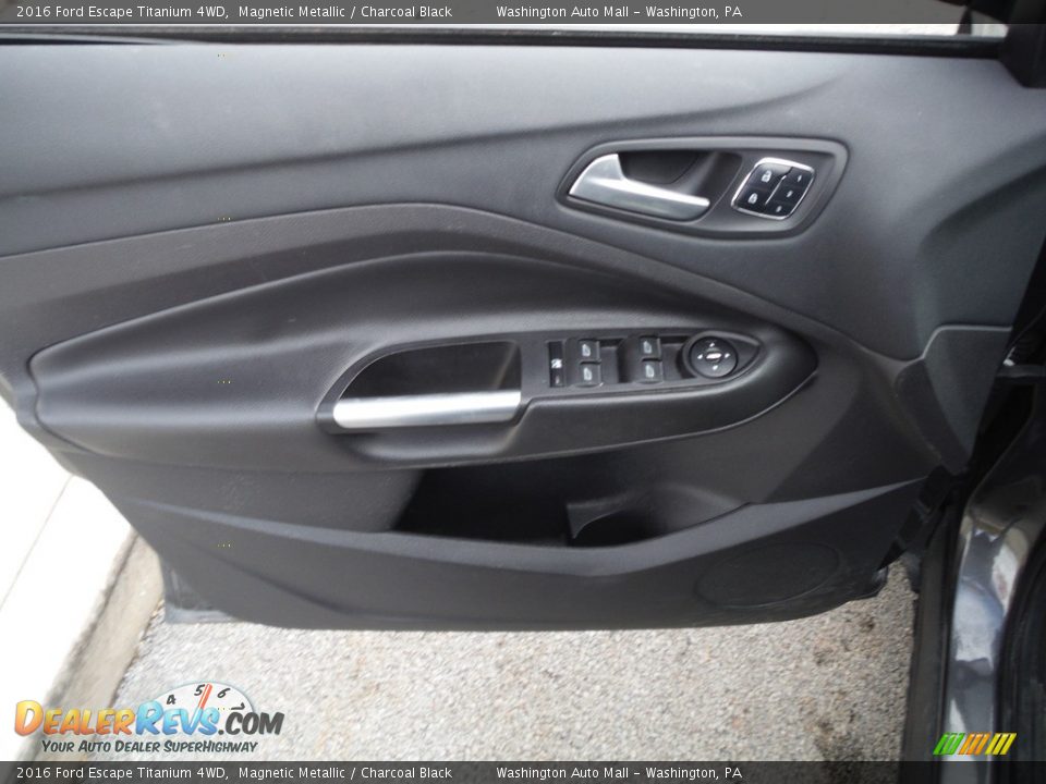 2016 Ford Escape Titanium 4WD Magnetic Metallic / Charcoal Black Photo #22