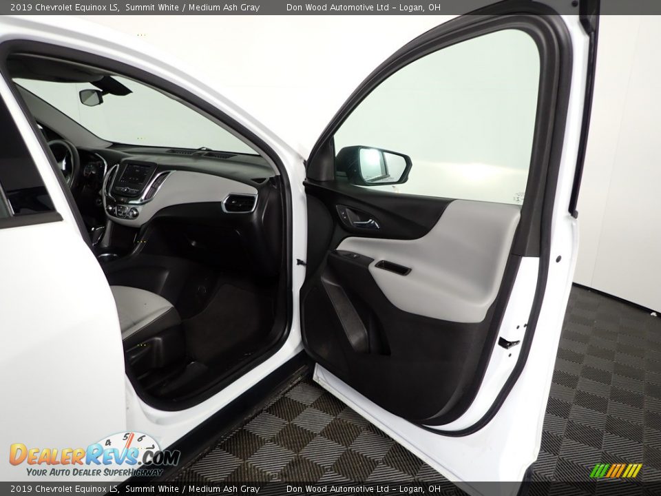 2019 Chevrolet Equinox LS Summit White / Medium Ash Gray Photo #29
