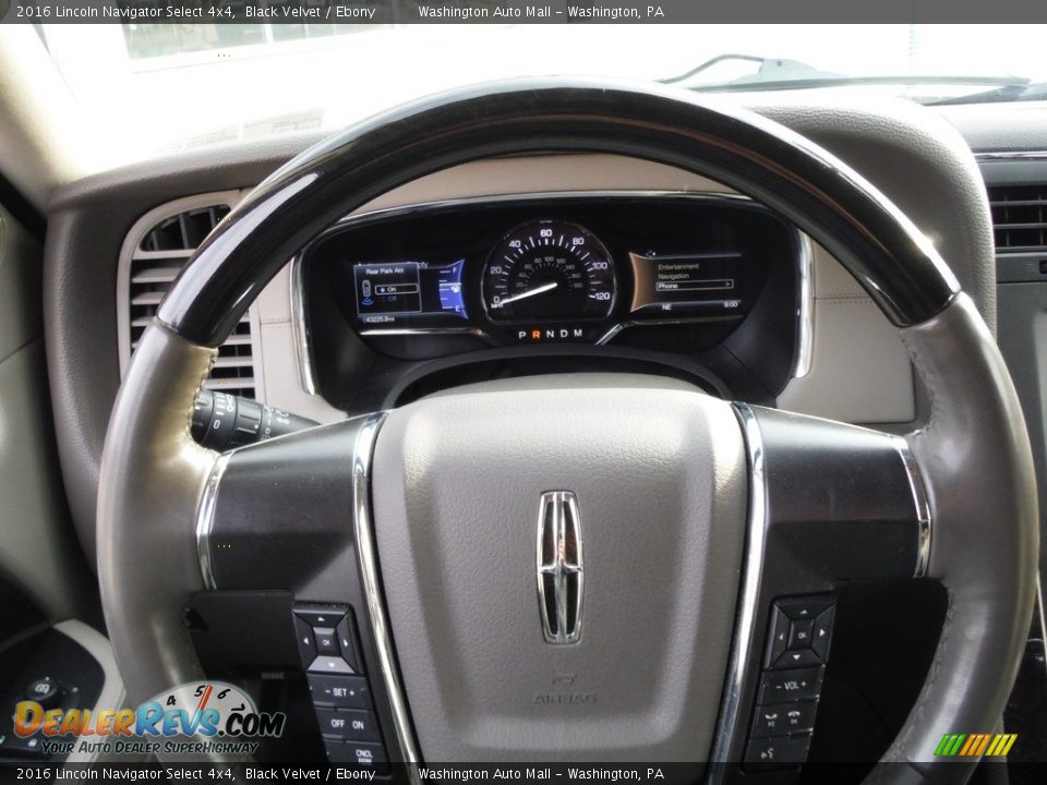 2016 Lincoln Navigator Select 4x4 Steering Wheel Photo #29