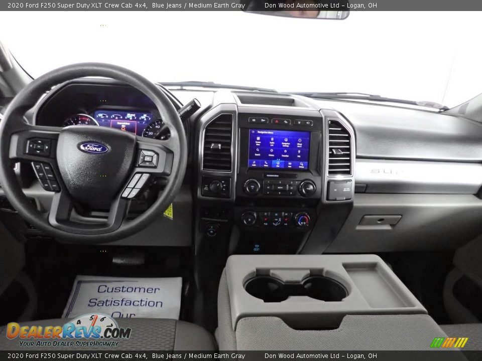 2020 Ford F250 Super Duty XLT Crew Cab 4x4 Blue Jeans / Medium Earth Gray Photo #32