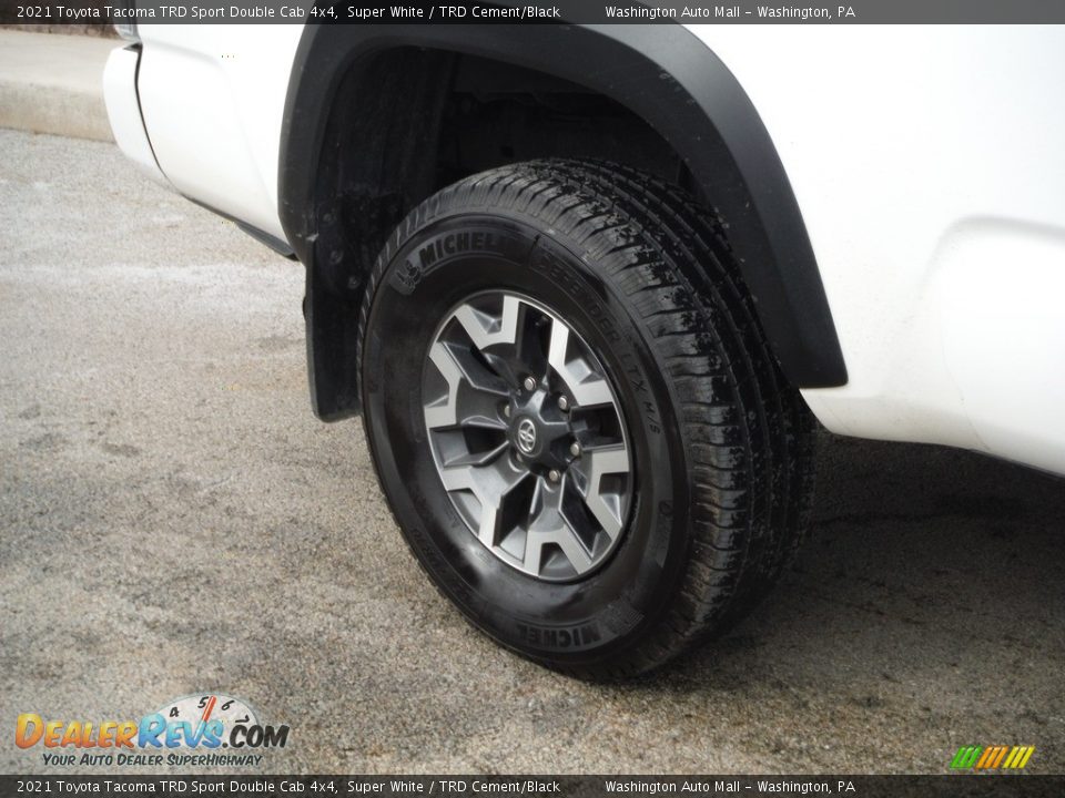 2021 Toyota Tacoma TRD Sport Double Cab 4x4 Super White / TRD Cement/Black Photo #10