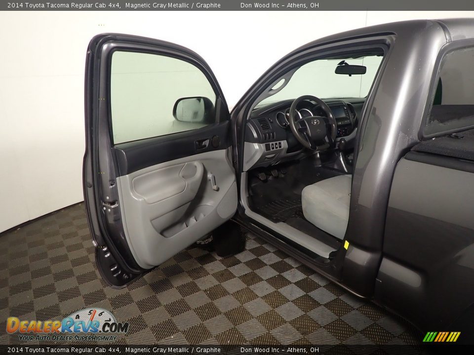 2014 Toyota Tacoma Regular Cab 4x4 Magnetic Gray Metallic / Graphite Photo #18