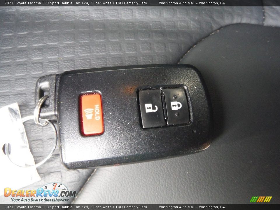2021 Toyota Tacoma TRD Sport Double Cab 4x4 Super White / TRD Cement/Black Photo #36