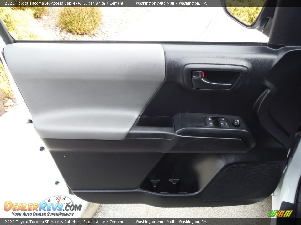 Door Panel of 2020 Toyota Tacoma SR Access Cab 4x4 Photo #24