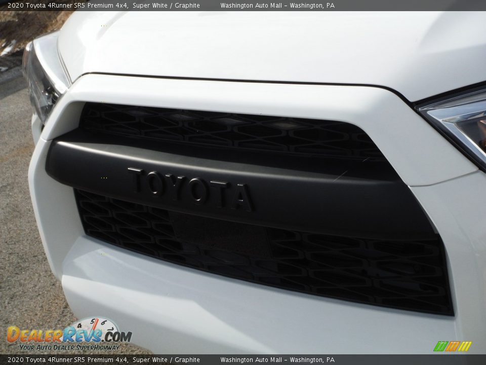 2020 Toyota 4Runner SR5 Premium 4x4 Super White / Graphite Photo #13