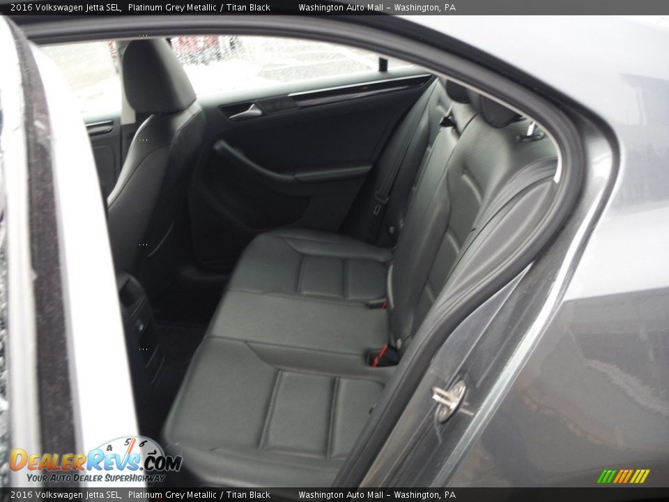 Rear Seat of 2016 Volkswagen Jetta SEL Photo #24