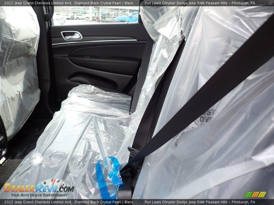 2022 Jeep Grand Cherokee Limited 4x4 Diamond Black Crystal Pearl / Black Photo #12