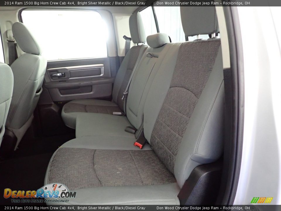 2014 Ram 1500 Big Horn Crew Cab 4x4 Bright Silver Metallic / Black/Diesel Gray Photo #25