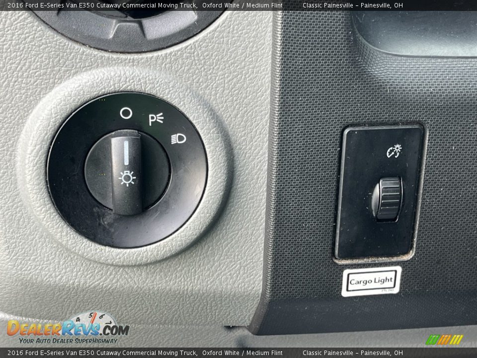 Controls of 2016 Ford E-Series Van E350 Cutaway Commercial Moving Truck Photo #7