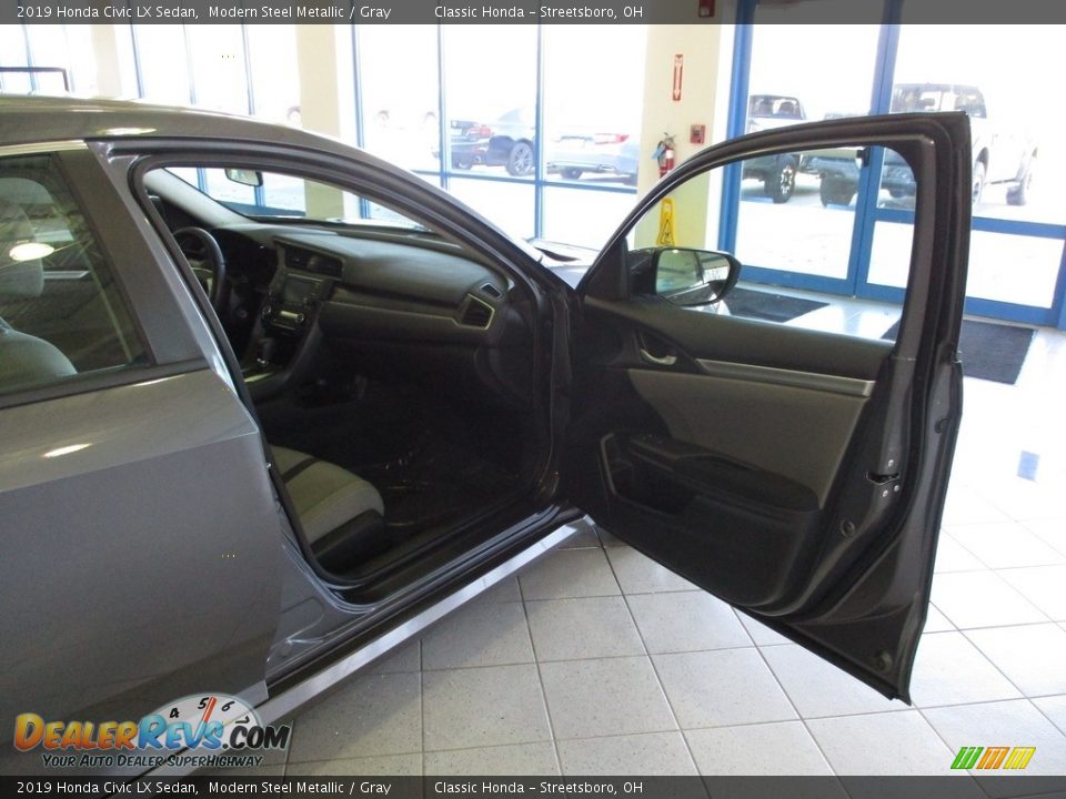 2019 Honda Civic LX Sedan Modern Steel Metallic / Gray Photo #16