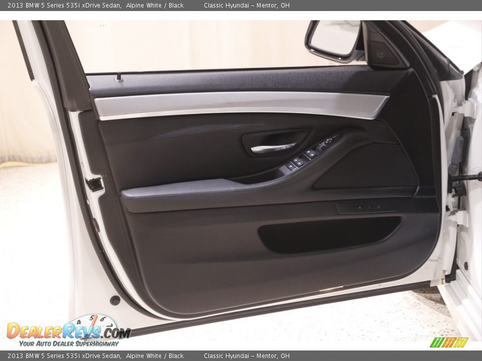2013 BMW 5 Series 535i xDrive Sedan Alpine White / Black Photo #4