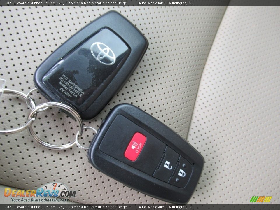 Keys of 2022 Toyota 4Runner Limited 4x4 Photo #20