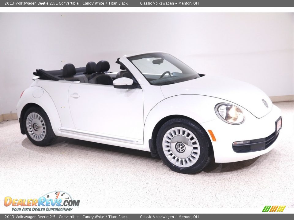 2013 Volkswagen Beetle 2.5L Convertible Candy White / Titan Black Photo #1