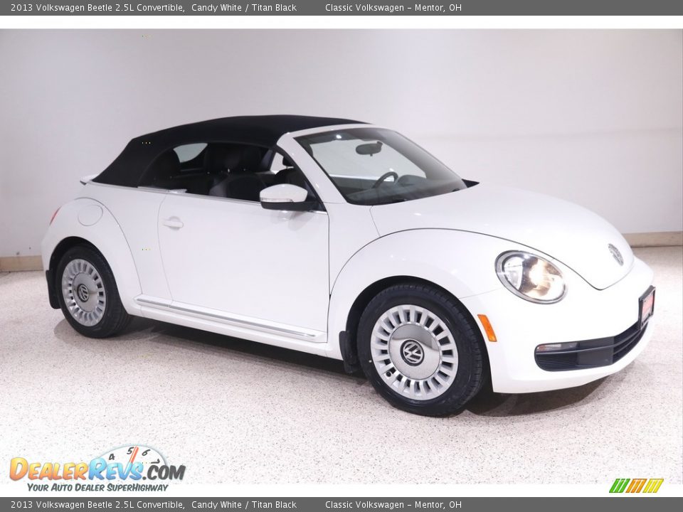 2013 Volkswagen Beetle 2.5L Convertible Candy White / Titan Black Photo #2