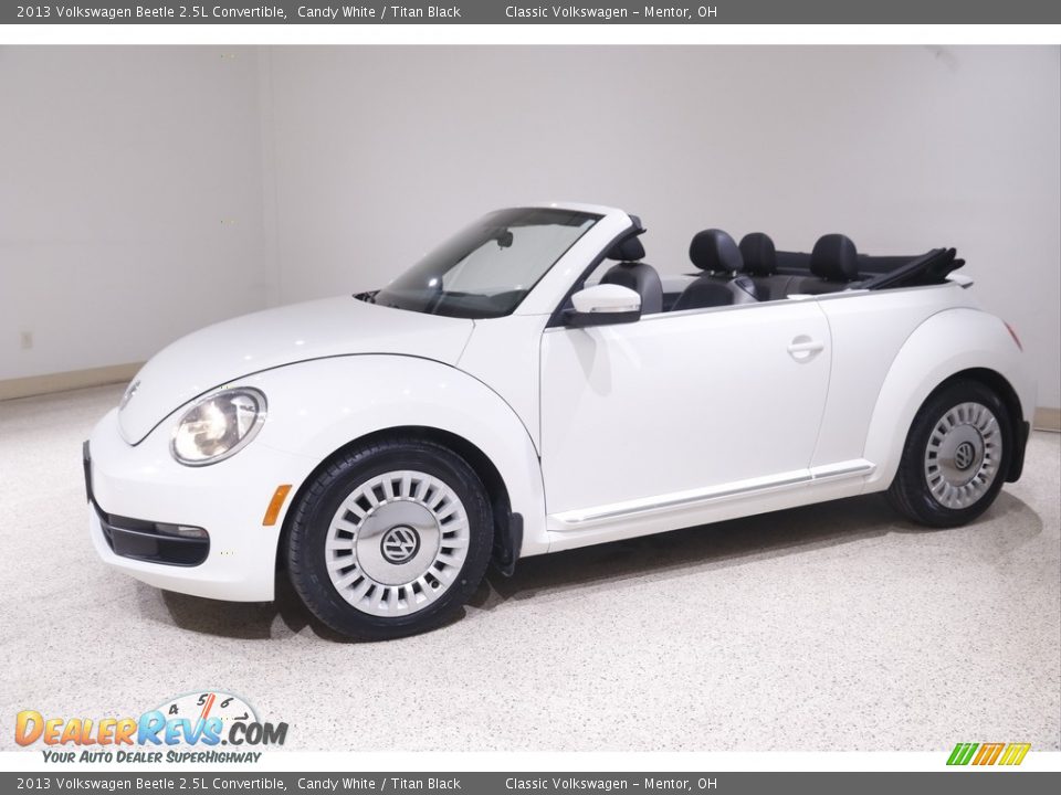 2013 Volkswagen Beetle 2.5L Convertible Candy White / Titan Black Photo #4