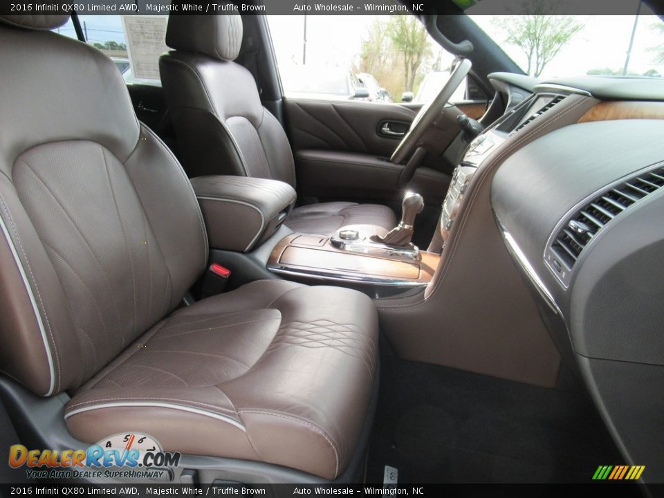 Front Seat of 2016 Infiniti QX80 Limited AWD Photo #13