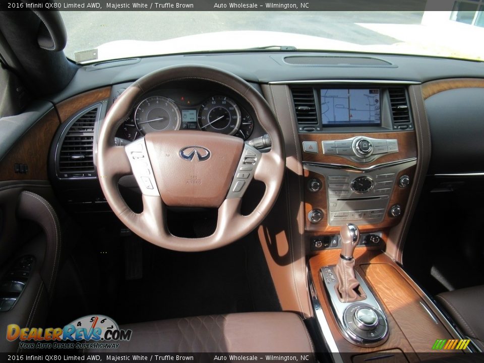Dashboard of 2016 Infiniti QX80 Limited AWD Photo #15