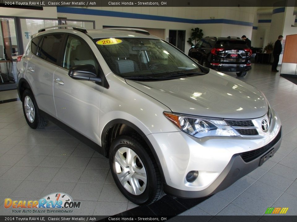 2014 Toyota RAV4 LE Classic Silver Metallic / Ash Photo #3