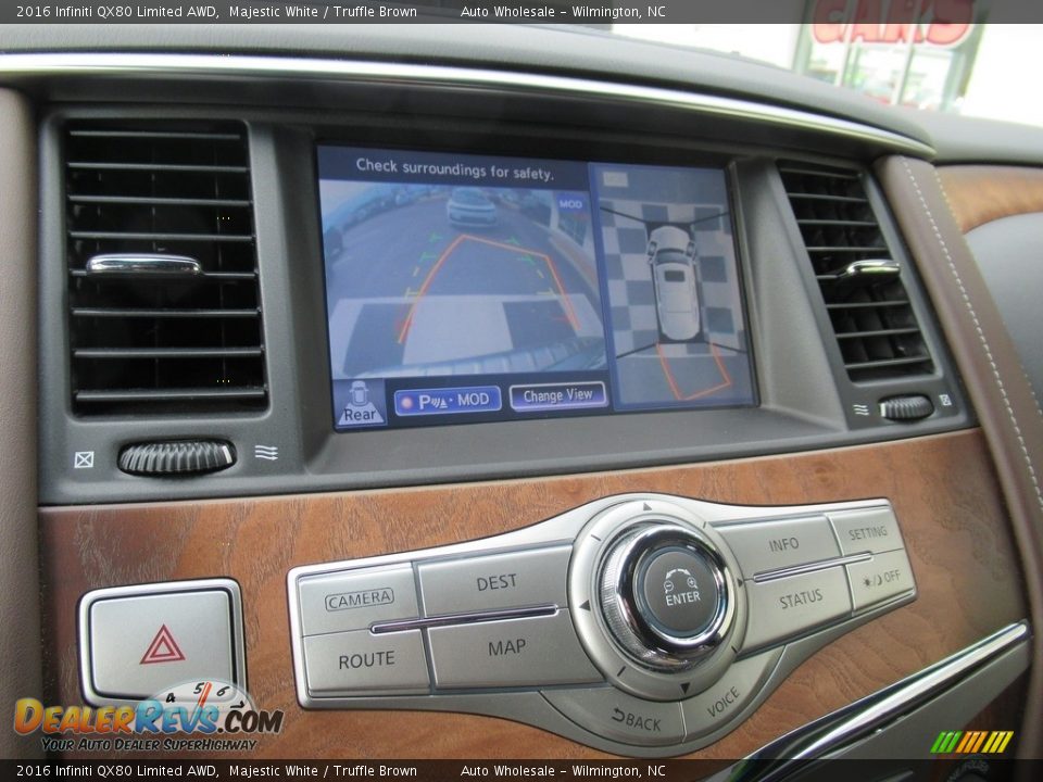 Controls of 2016 Infiniti QX80 Limited AWD Photo #18