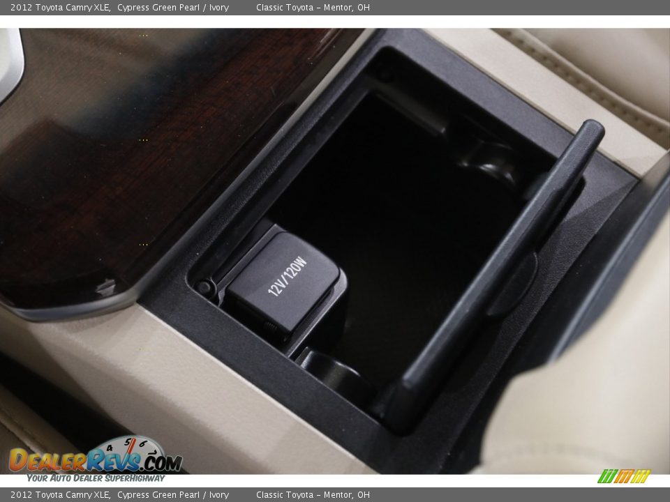 2012 Toyota Camry XLE Cypress Green Pearl / Ivory Photo #15