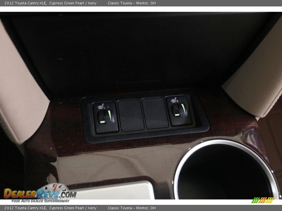 2012 Toyota Camry XLE Cypress Green Pearl / Ivory Photo #16