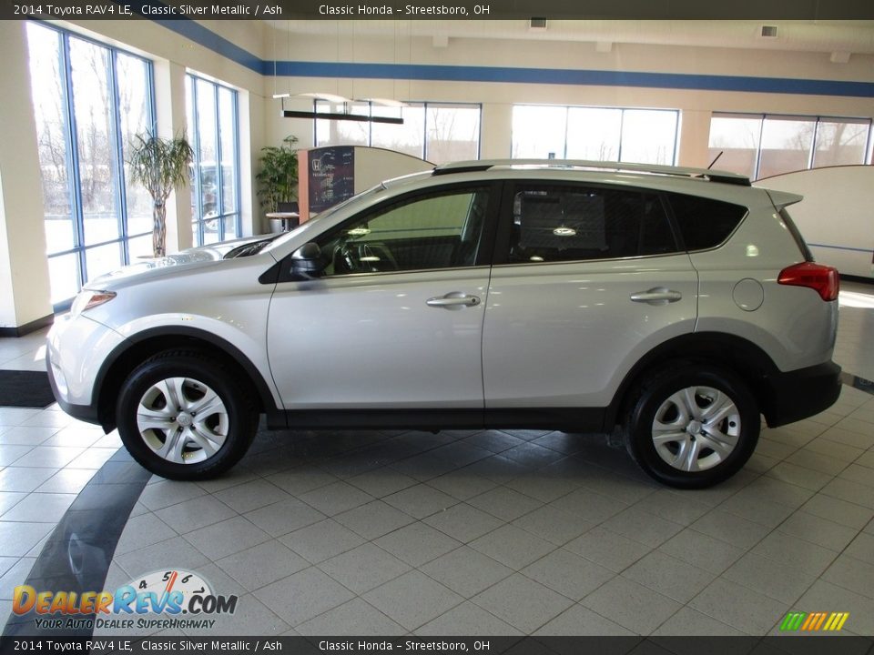 2014 Toyota RAV4 LE Classic Silver Metallic / Ash Photo #10