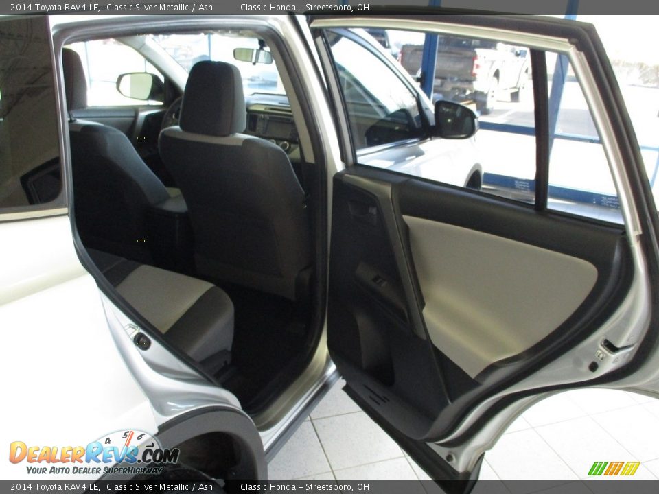 2014 Toyota RAV4 LE Classic Silver Metallic / Ash Photo #20