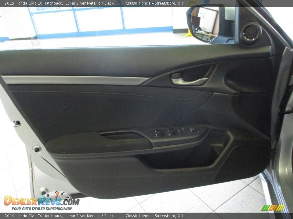 2019 Honda Civic EX Hatchback Lunar Silver Metallic / Black Photo #27