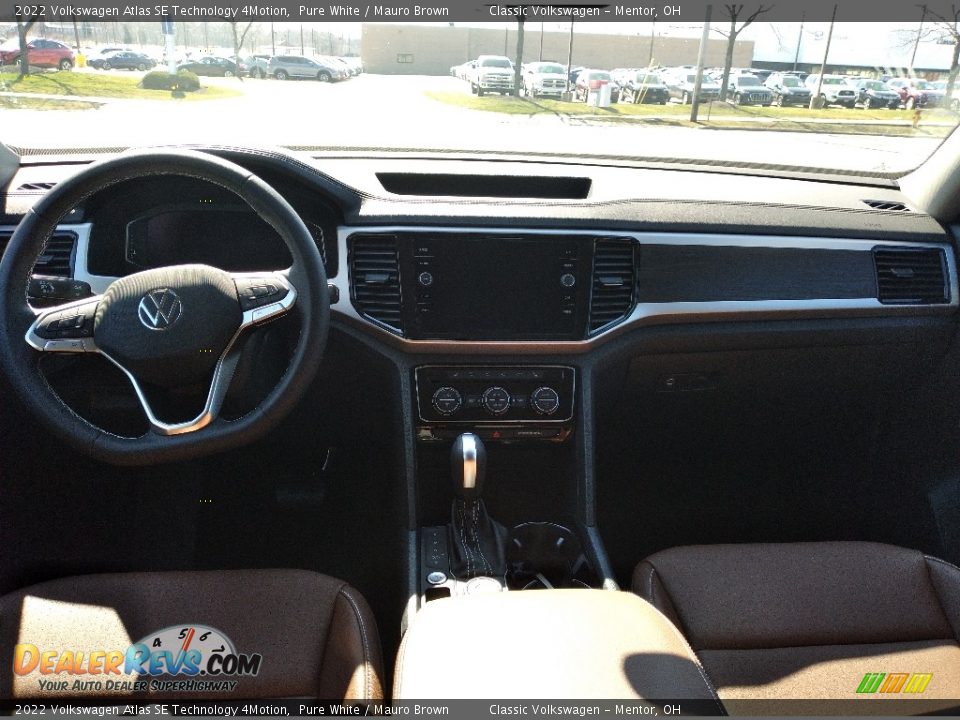 2022 Volkswagen Atlas SE Technology 4Motion Pure White / Mauro Brown Photo #4