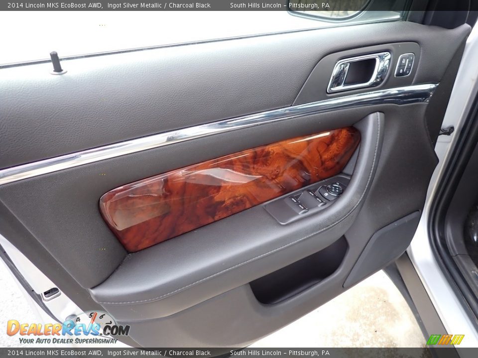 Door Panel of 2014 Lincoln MKS EcoBoost AWD Photo #16