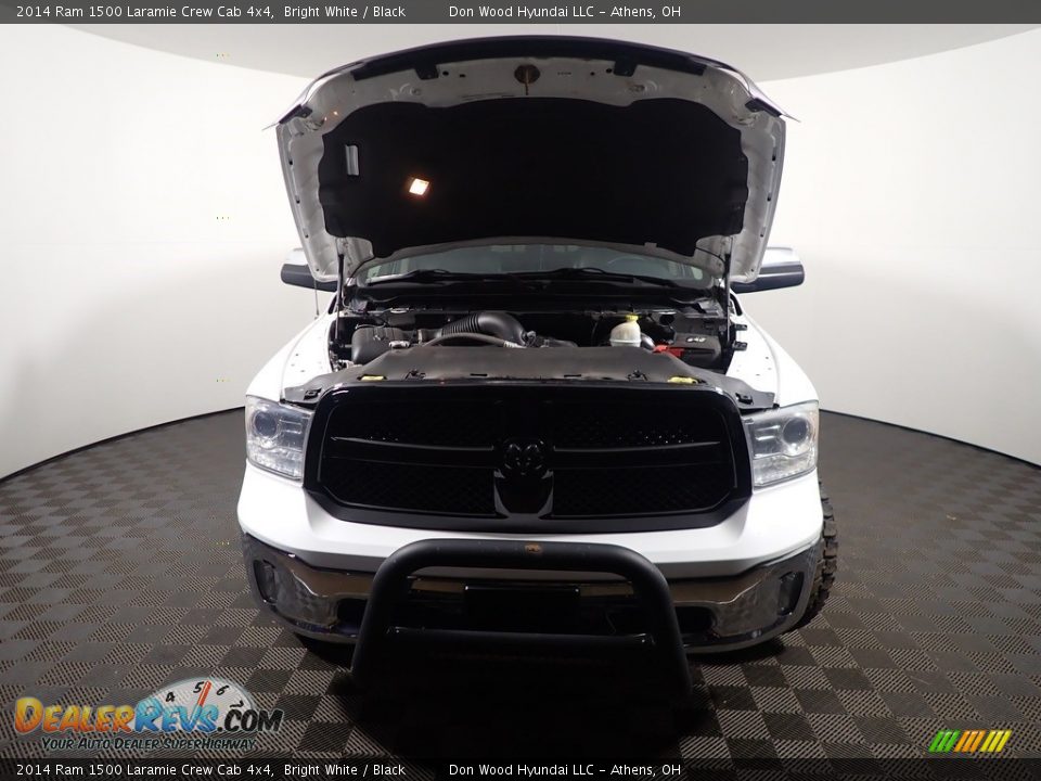 2014 Ram 1500 Laramie Crew Cab 4x4 Bright White / Black Photo #9