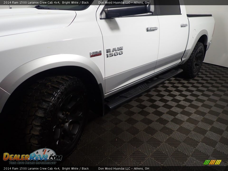2014 Ram 1500 Laramie Crew Cab 4x4 Bright White / Black Photo #13