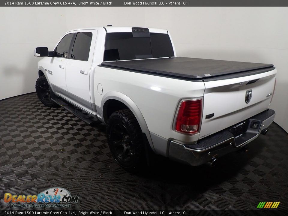 2014 Ram 1500 Laramie Crew Cab 4x4 Bright White / Black Photo #15