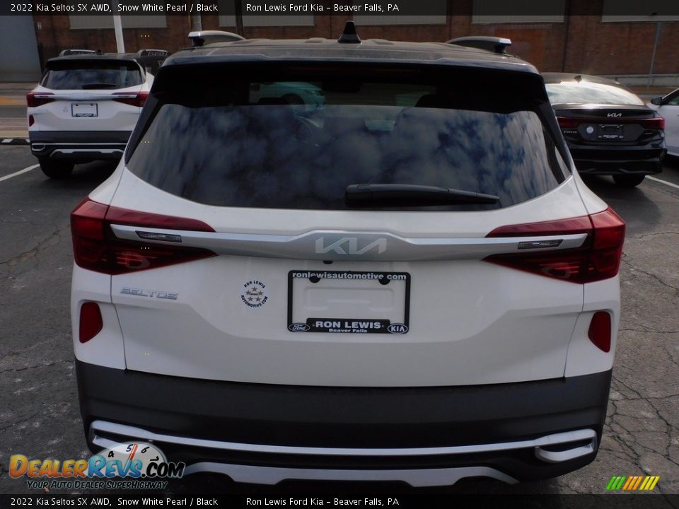 2022 Kia Seltos SX AWD Snow White Pearl / Black Photo #3