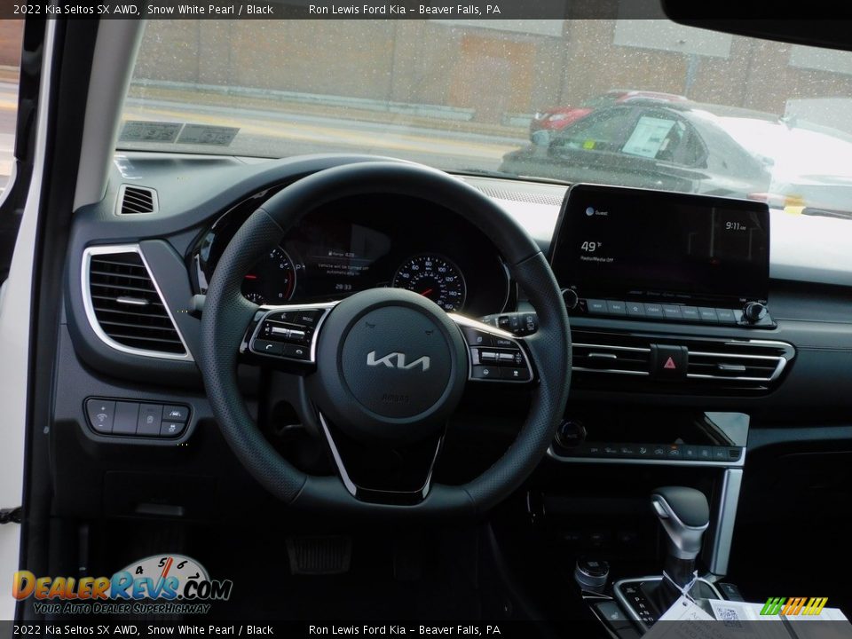 2022 Kia Seltos SX AWD Snow White Pearl / Black Photo #13