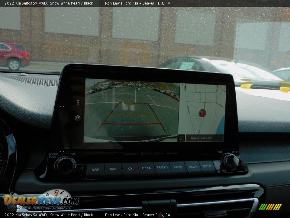 2022 Kia Seltos SX AWD Snow White Pearl / Black Photo #16