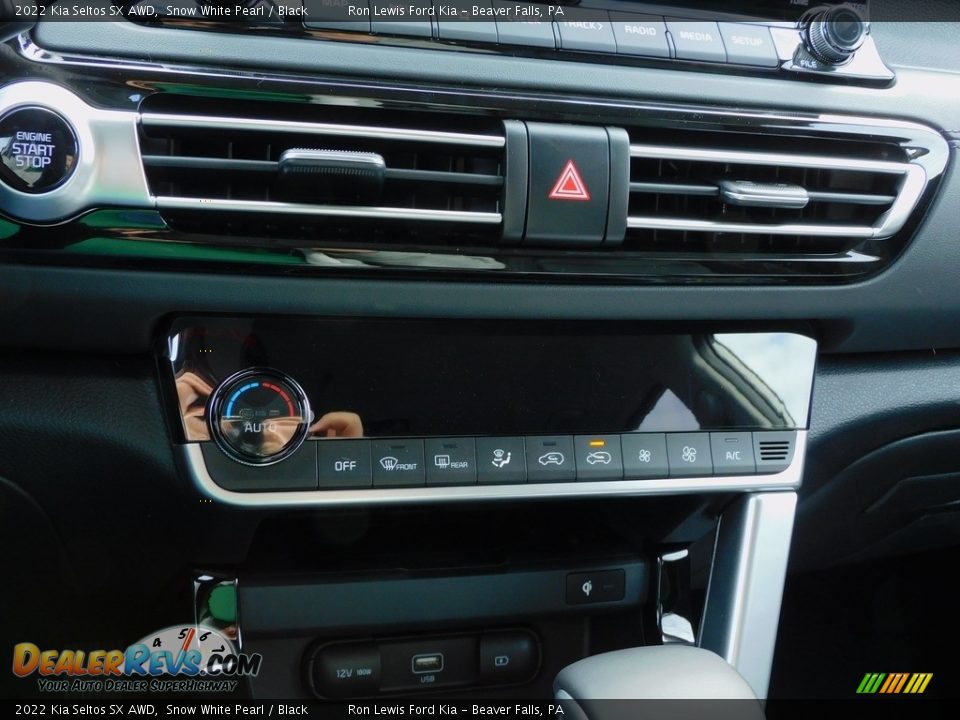 2022 Kia Seltos SX AWD Snow White Pearl / Black Photo #17