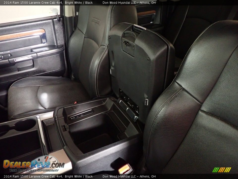 2014 Ram 1500 Laramie Crew Cab 4x4 Bright White / Black Photo #36