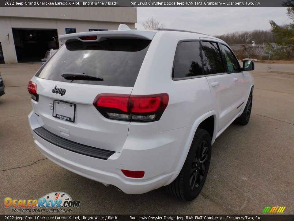 2022 Jeep Grand Cherokee Laredo X 4x4 Bright White / Black Photo #5