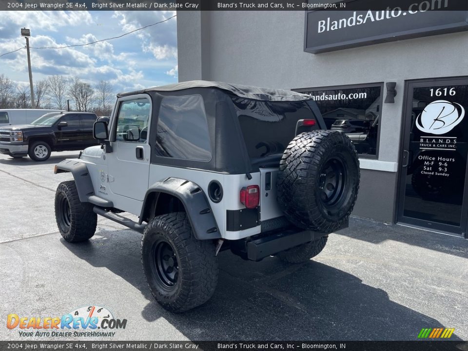 2004 Jeep Wrangler SE 4x4 Bright Silver Metallic / Dark Slate Gray Photo #3