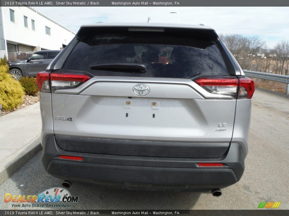 2019 Toyota RAV4 LE AWD Silver Sky Metallic / Black Photo #14