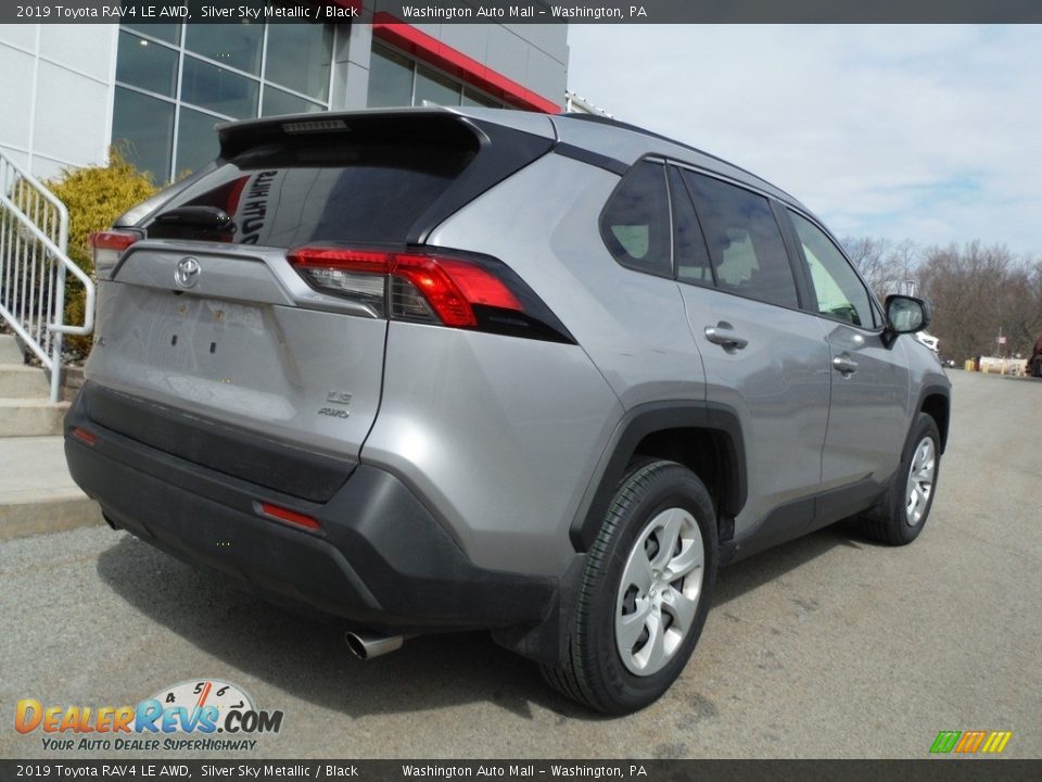 2019 Toyota RAV4 LE AWD Silver Sky Metallic / Black Photo #15